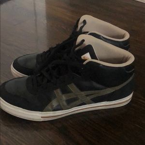 ASIC - Men’s size 10